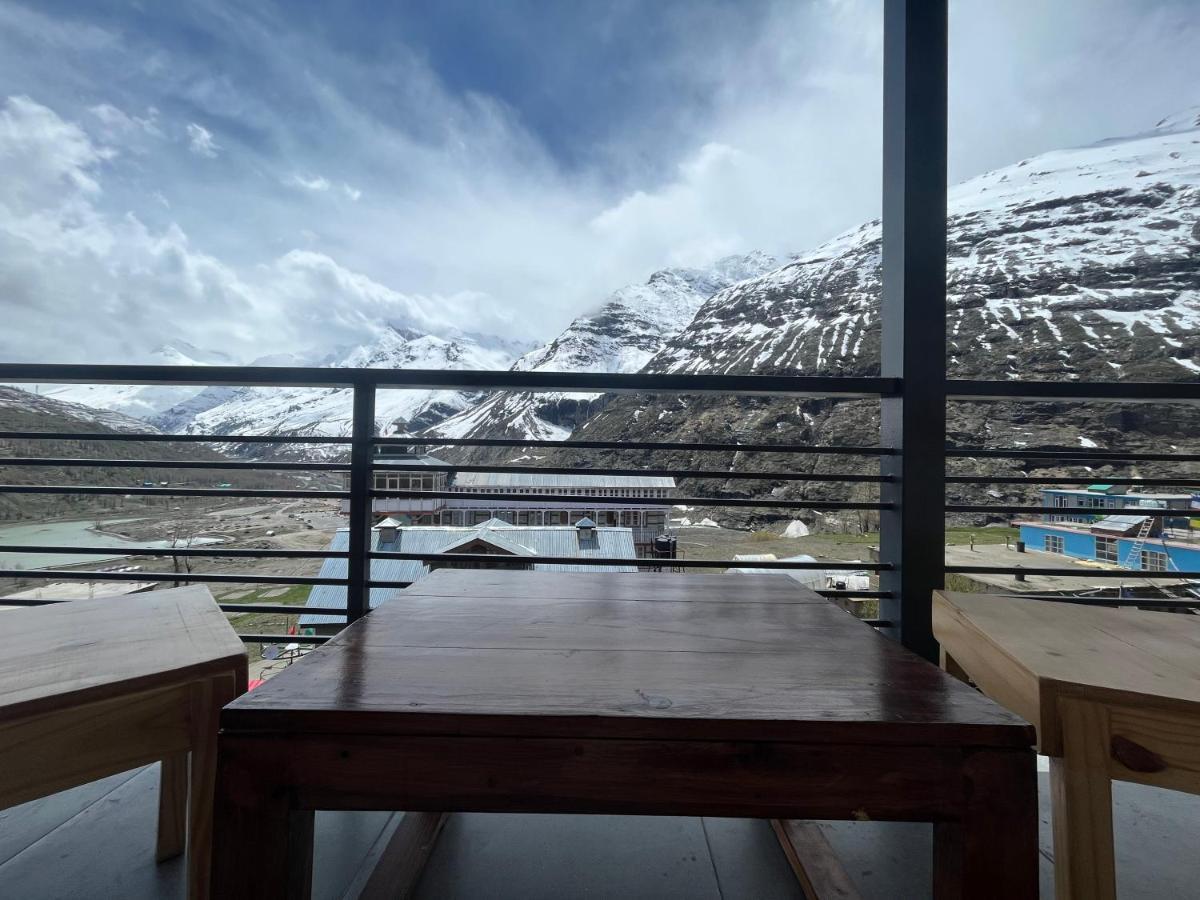 The Bulevar - Whispering Willows Hotel Sissu Екстериор снимка