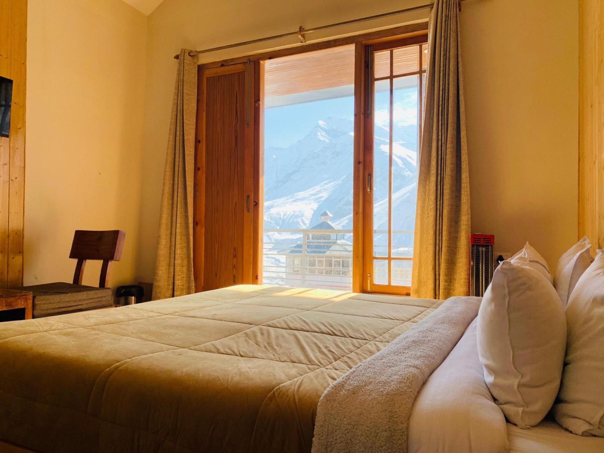 The Bulevar - Whispering Willows Hotel Sissu Екстериор снимка