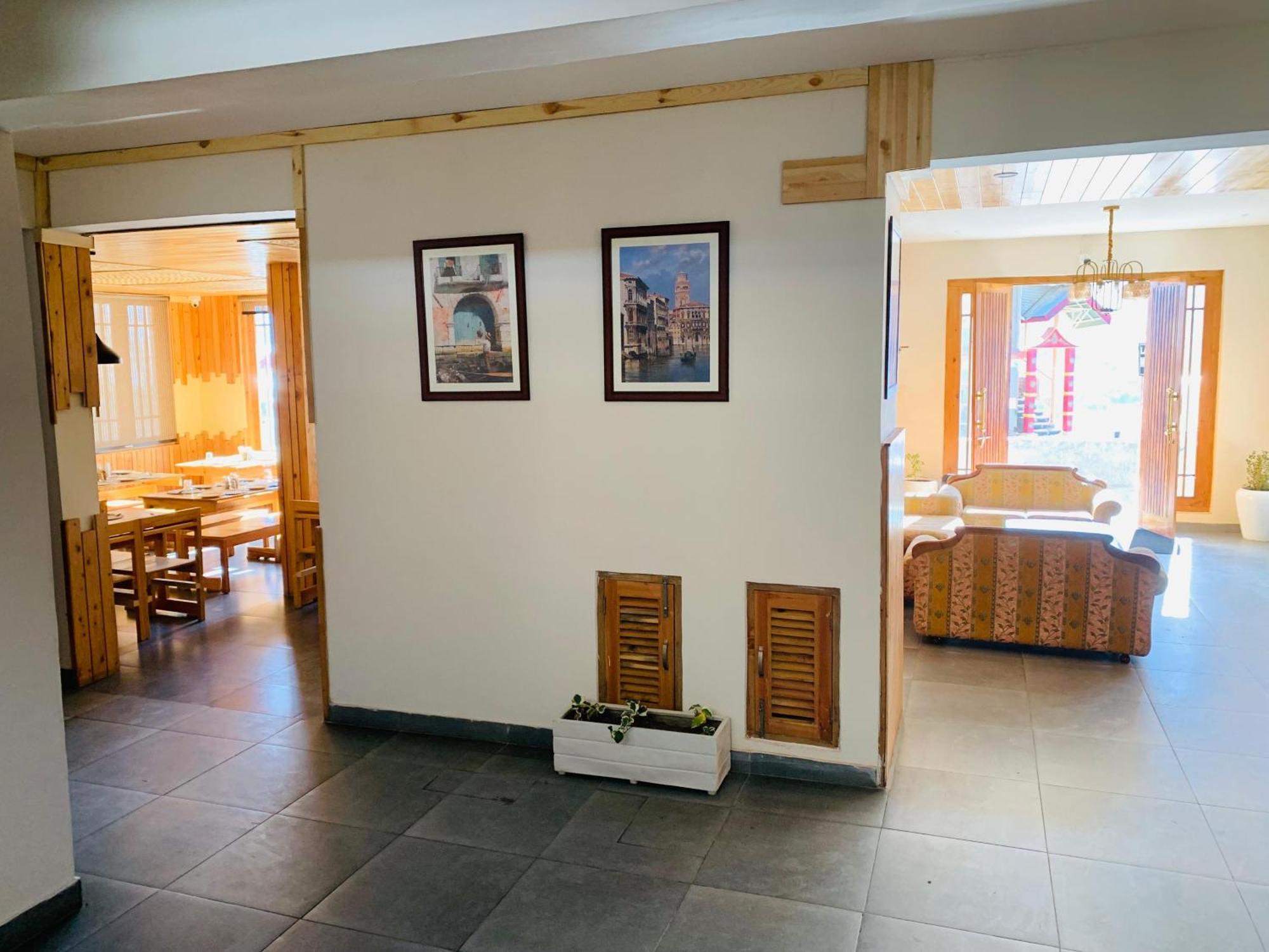The Bulevar - Whispering Willows Hotel Sissu Екстериор снимка