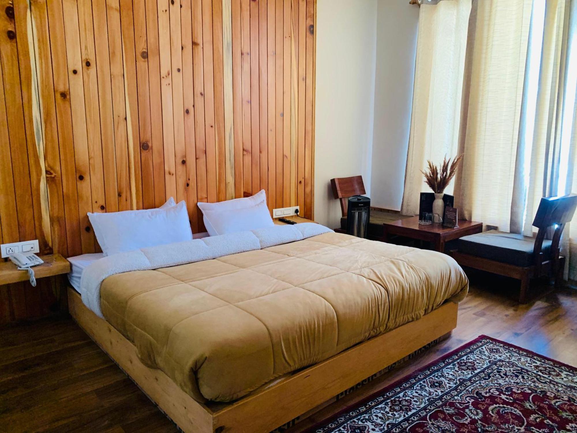 The Bulevar - Whispering Willows Hotel Sissu Екстериор снимка