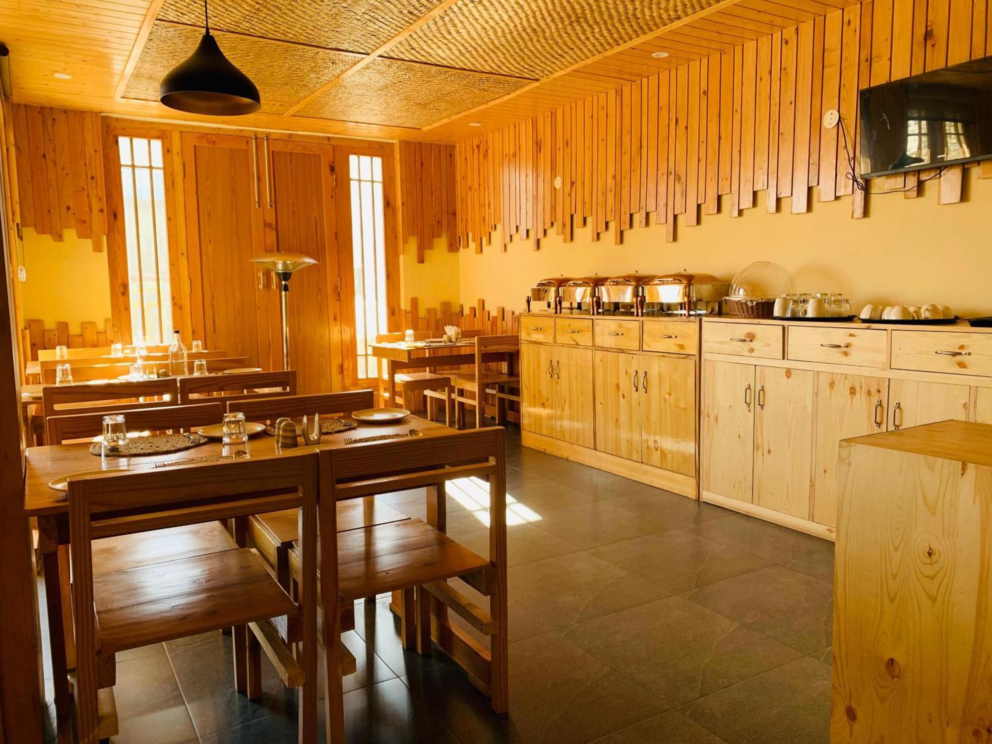 The Bulevar - Whispering Willows Hotel Sissu Екстериор снимка
